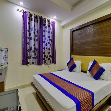Hotel International Neelam Near New Delhi Railway Station นิวเดลี ภายนอก รูปภาพ