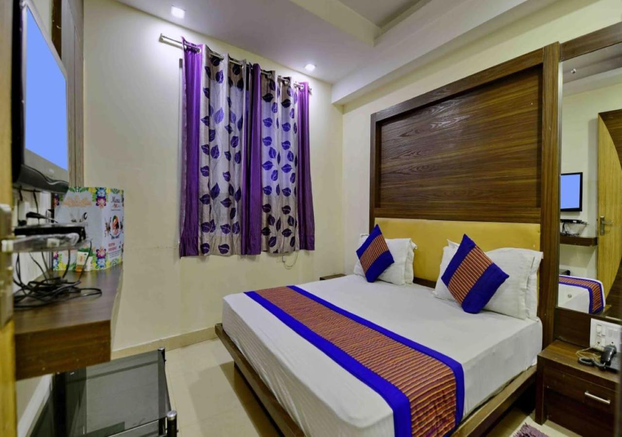 Hotel International Neelam Near New Delhi Railway Station นิวเดลี ภายนอก รูปภาพ