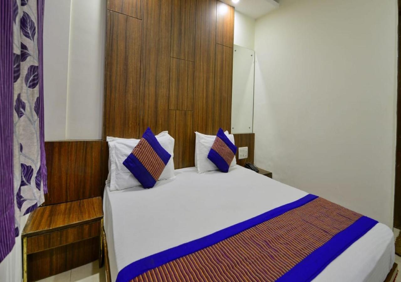 Hotel International Neelam Near New Delhi Railway Station นิวเดลี ภายนอก รูปภาพ