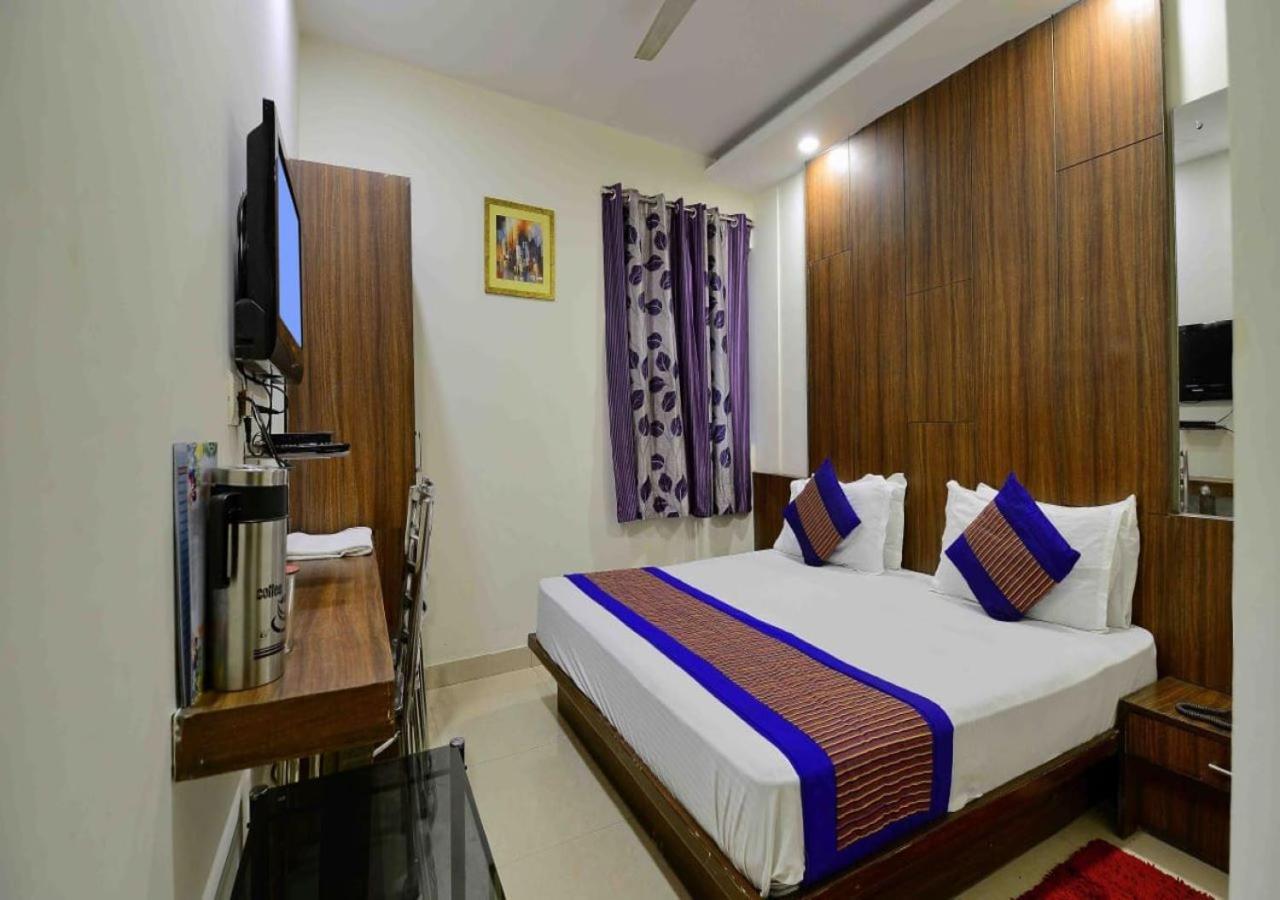 Hotel International Neelam Near New Delhi Railway Station นิวเดลี ภายนอก รูปภาพ