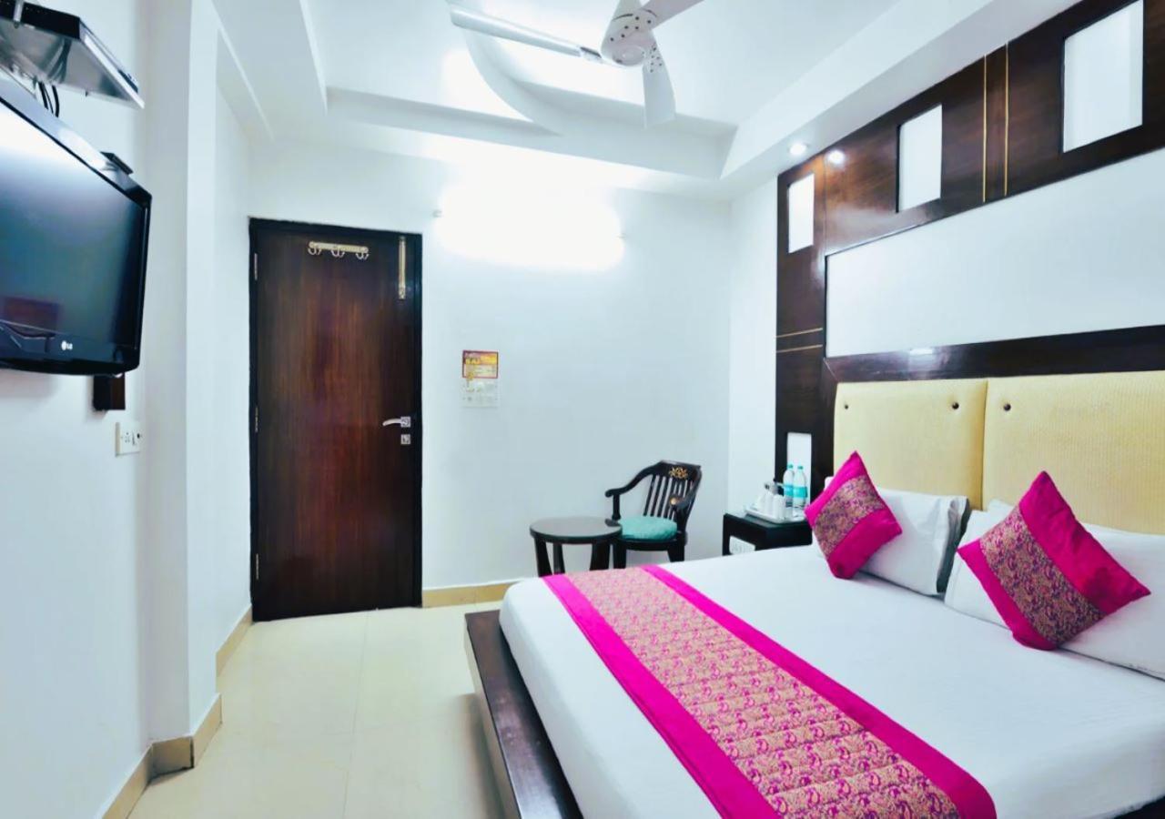 Hotel International Neelam Near New Delhi Railway Station นิวเดลี ภายนอก รูปภาพ